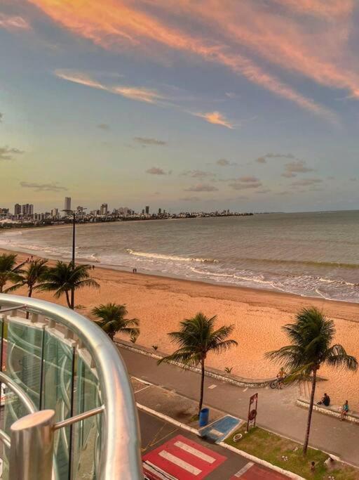 Flat A Beira Mar! Apartamento
